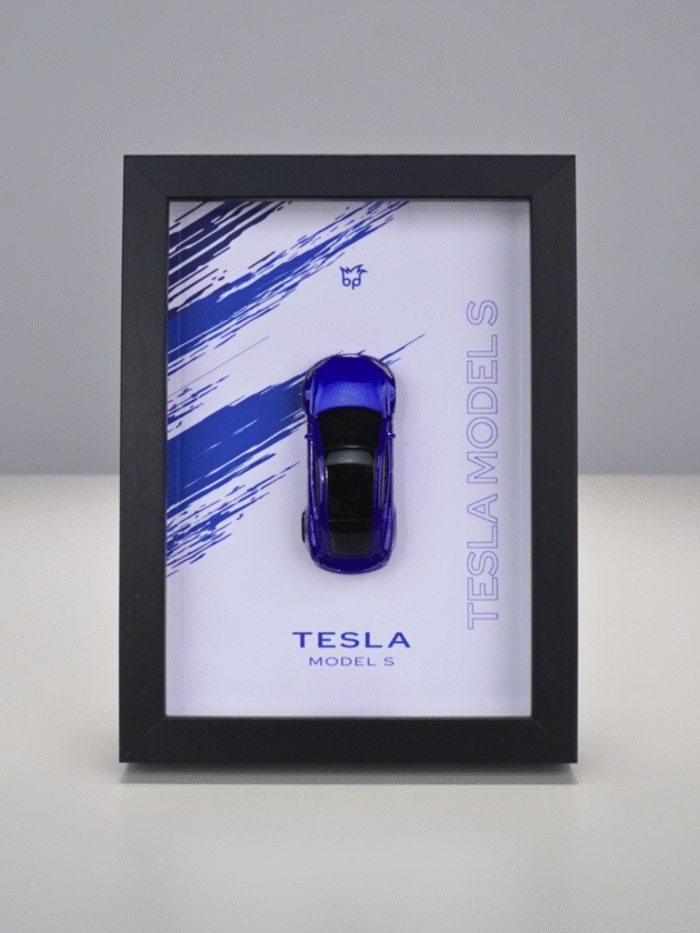 Ramka Tesla Model S